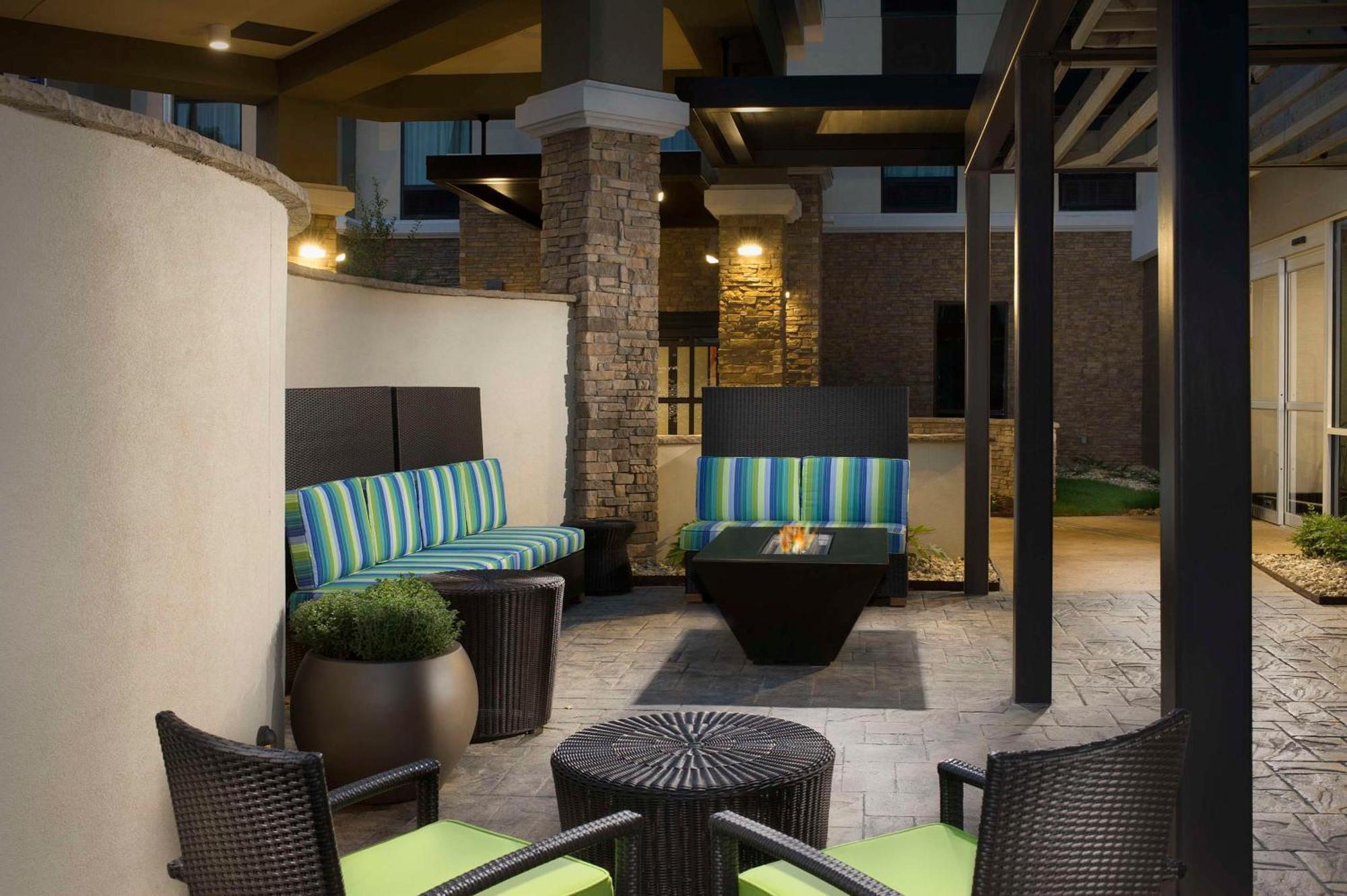 Home2 Suites By Hilton Hattiesburg Εξωτερικό φωτογραφία